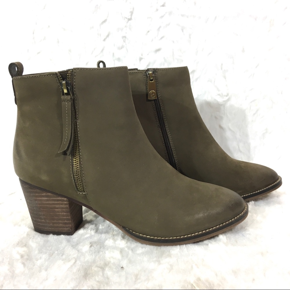 New Blondo Vegas Waterproof Booties Taupe 11